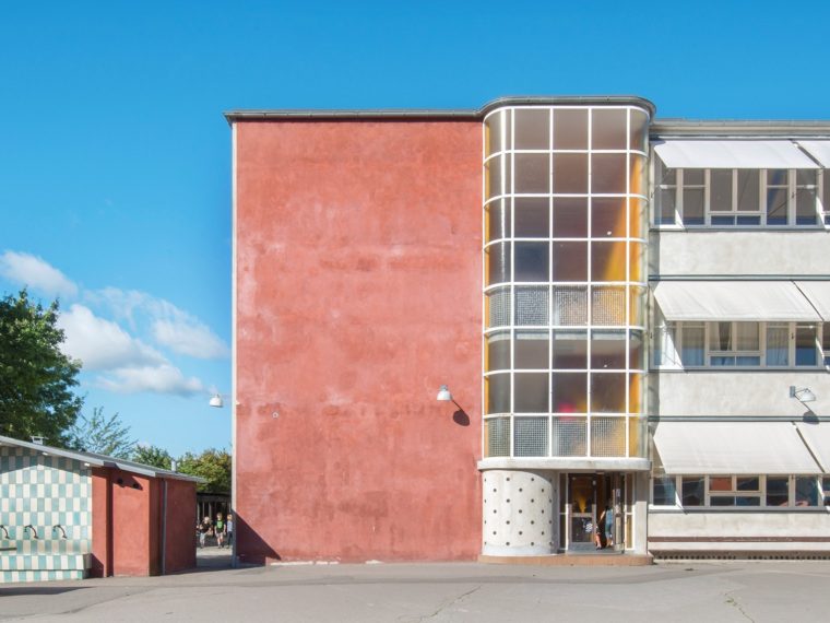 Skolen ved Sundet eksteriør gård