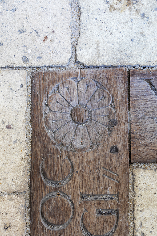 Veksø Church floor