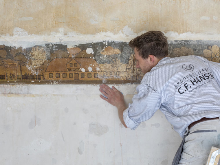 Vibensgaard Copenhagen frieze prior to restoration Elgaard Architecture